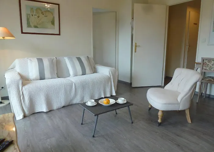 Διαμέρισμα Domaine De Clairefontaine-1 By Interhome Ντοβίλ